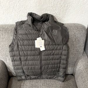 Uniqlo Ulta Light Down Vest